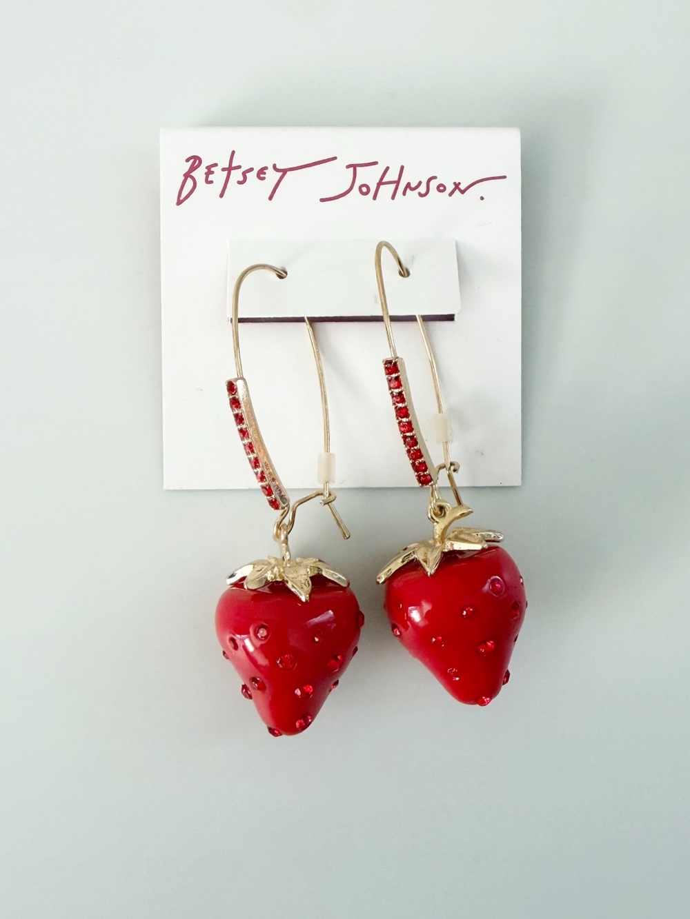 Betsey Johnson Red Gold Tone Strawberry Dangle Earrings NWT